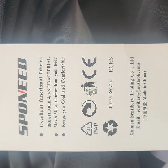 Black and Red Cycling Tights - Picture 7 of 7